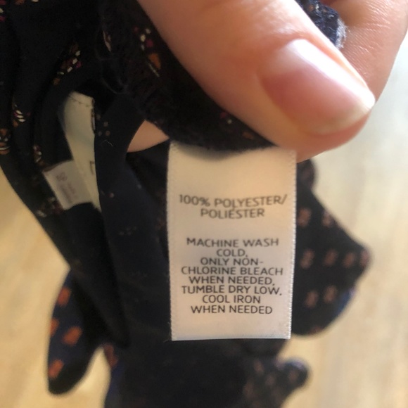 Patterned Blouse with Ruffle Detail - Picture 4 of 4